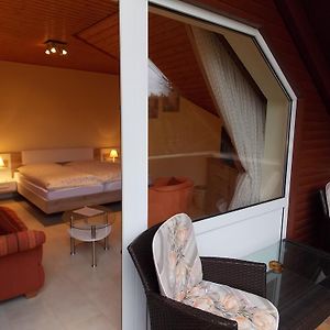 Comfort Zimmer mit Kingsize-Bett